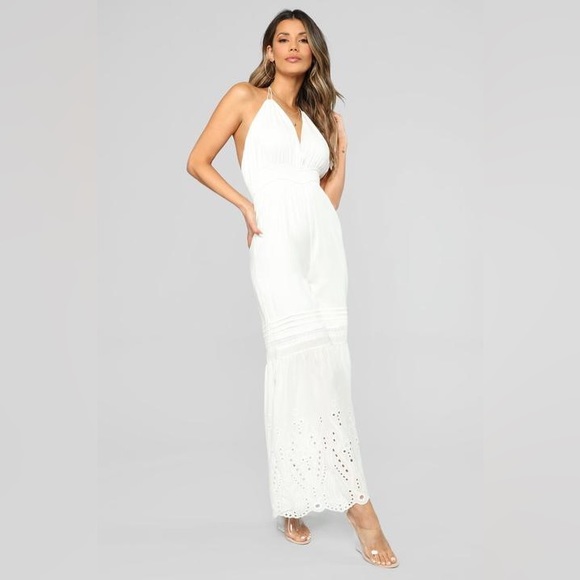NWT Fashion Nova Eyelet Bell Bottom Festival Babe Halter Jumpsuit White Boho - Picture 9 of 11